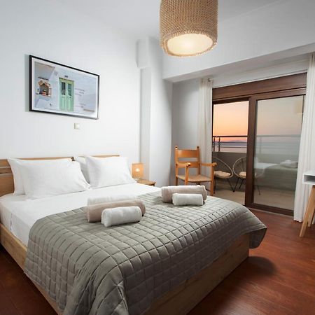 Overview Chania With Sea View And Amazing Sunset Exteriör bild